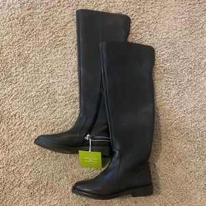 Gianni Bini leather boots